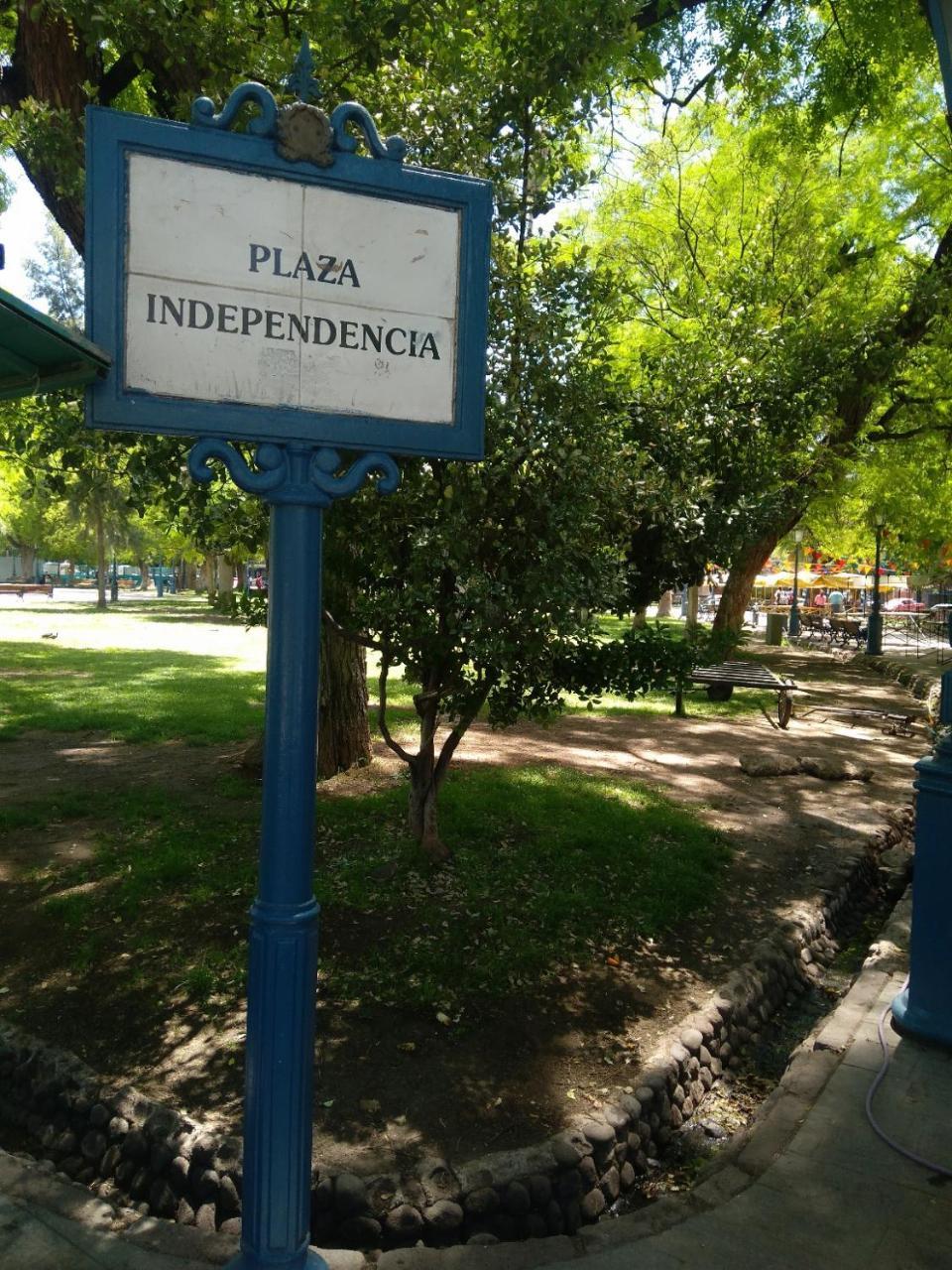 Plaza Independencia Apartment Mendoza Luaran gambar